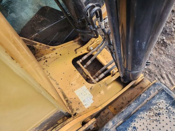 CAT330D2L - 图片 3