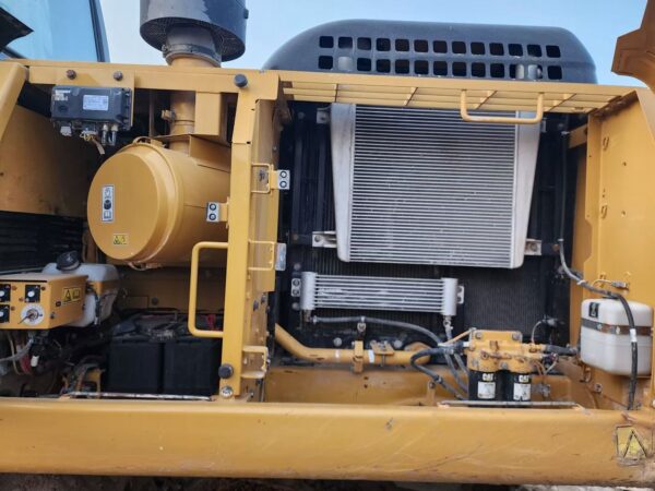 CAT330D2L - 图片 13