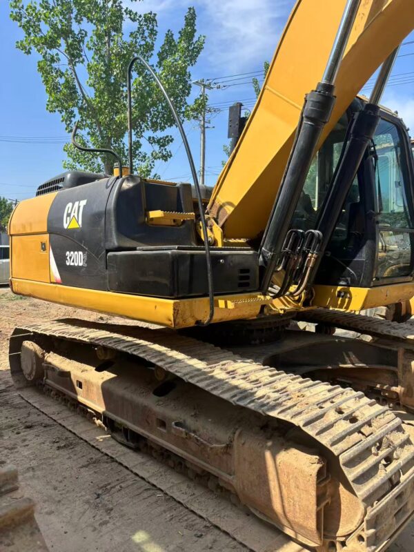 CAT320D2 - 图片 2