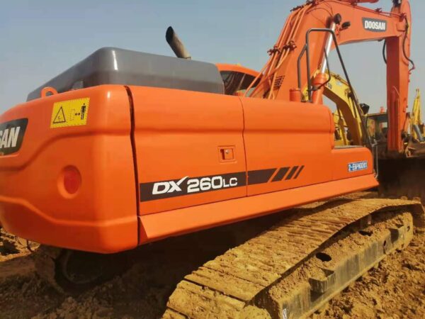 Doosan DX260LC