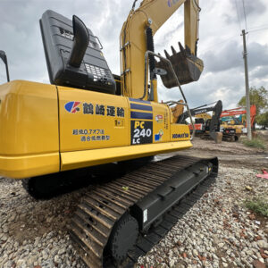Komatsu PC240LC