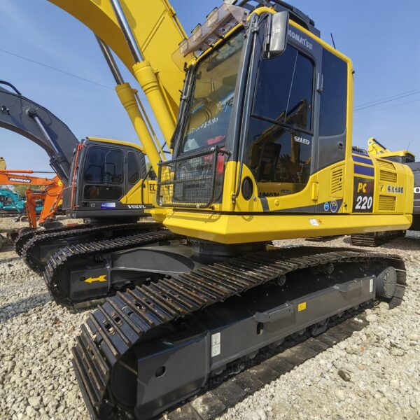 Komatsu PC220-8 - 图片 4