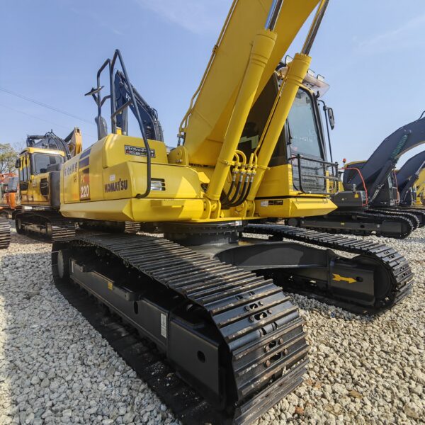 Komatsu PC220-8 - 图片 8