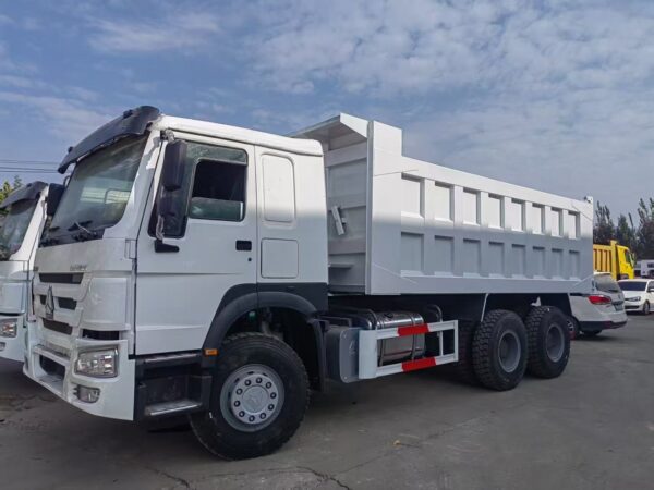 Left-hand drive Euro II HOWO dump truck - 图片 3